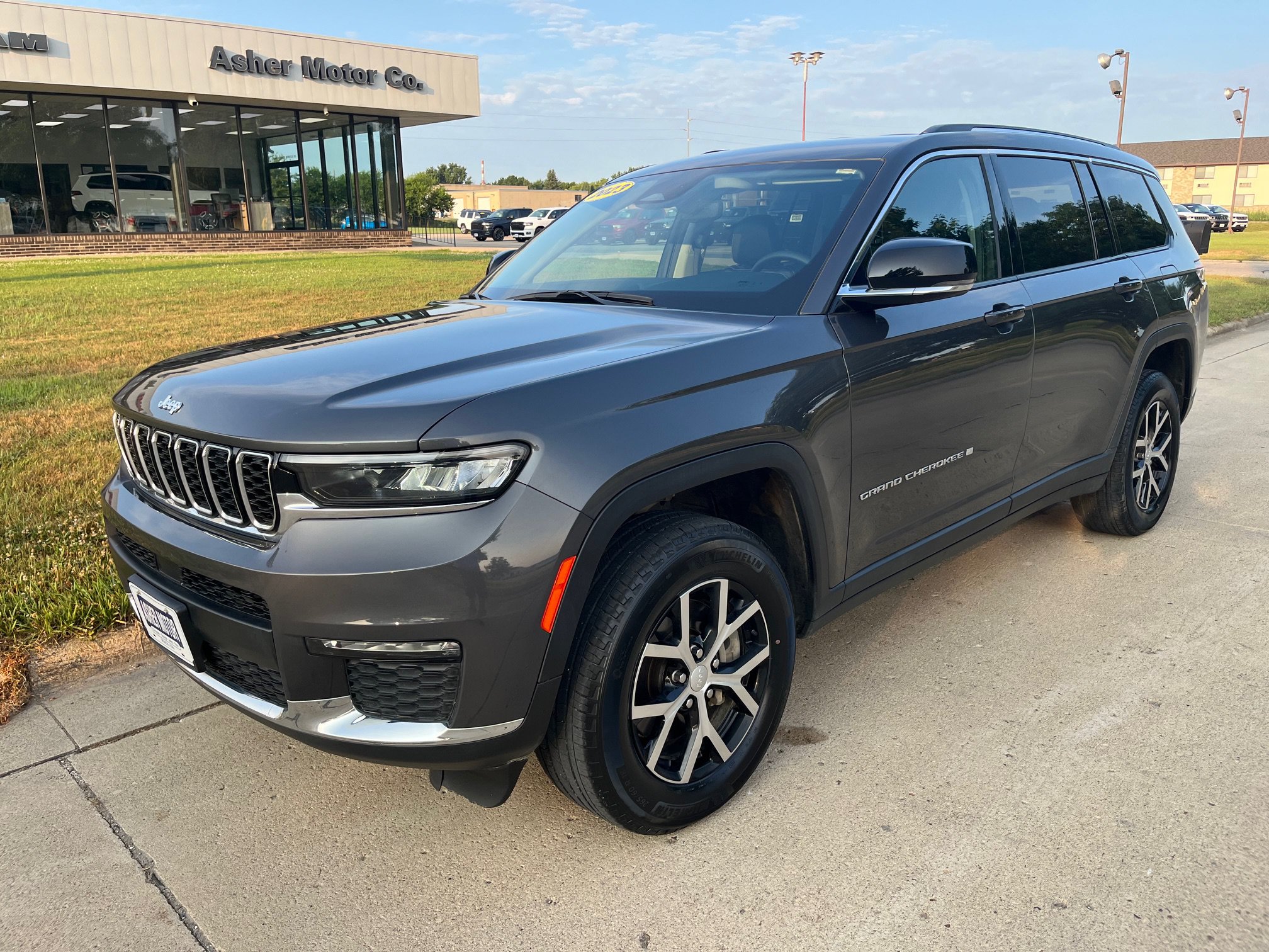 jeep grand cherokee l 2023 1C4RJKBG6P8816197 image jeep grand cherokee l 2023 1C4RJKBG6P8816197 image